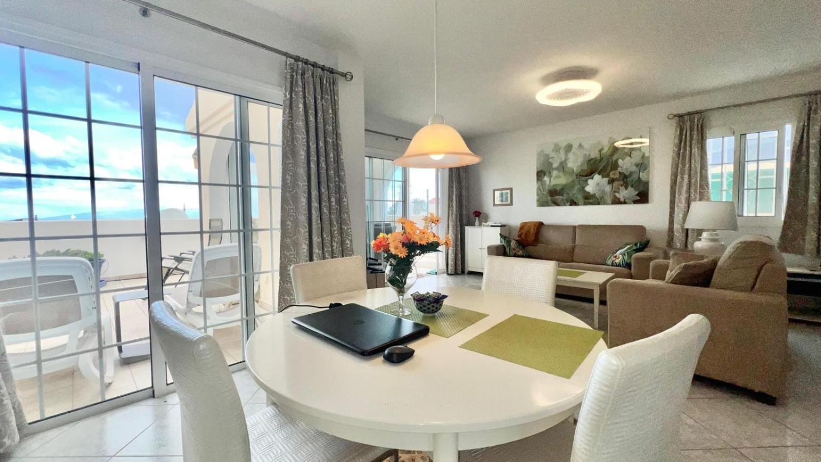 Villa Parque Del Conde, Ocean View Адехе Екстериор снимка