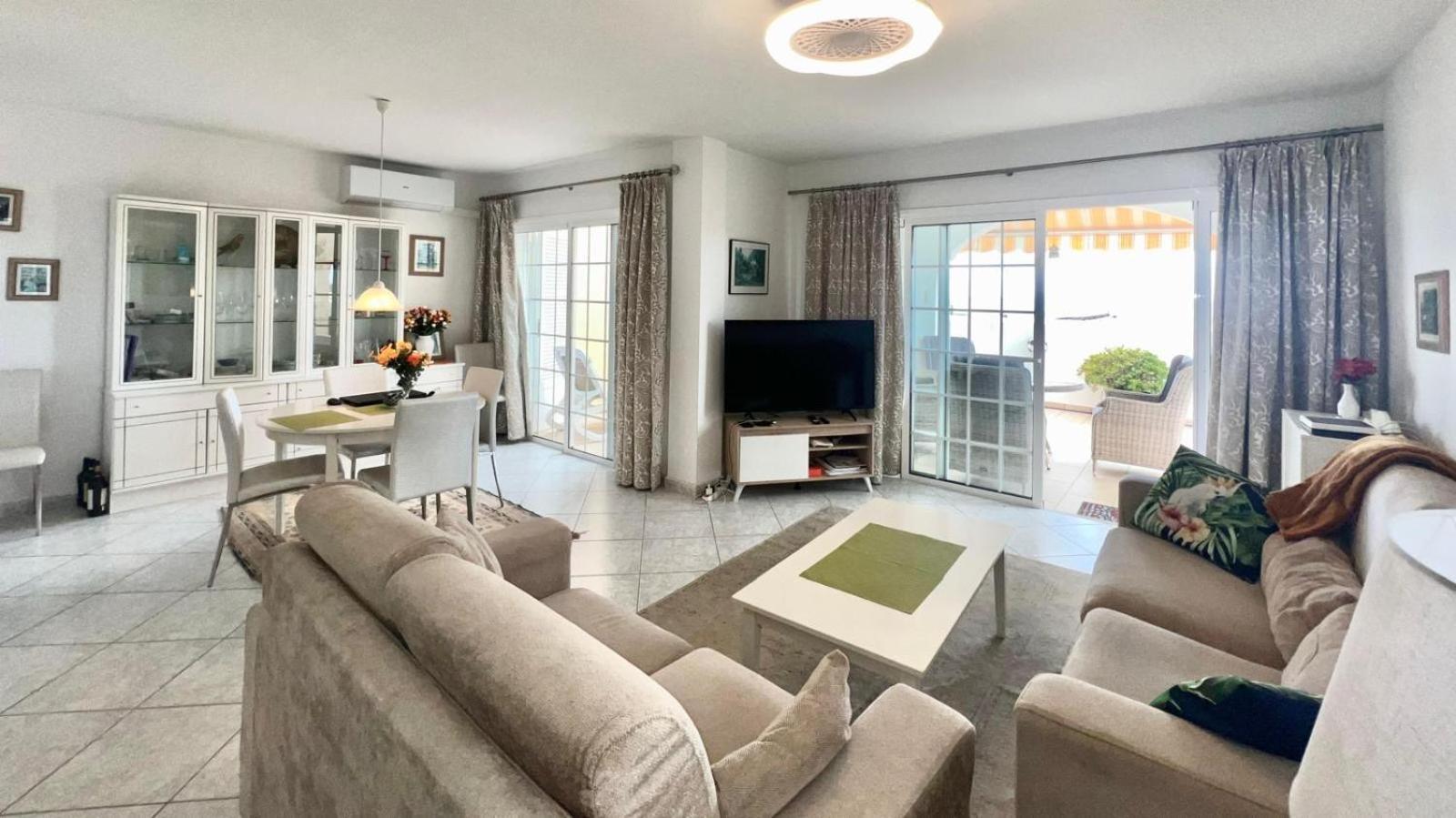 Villa Parque Del Conde, Ocean View Адехе Екстериор снимка