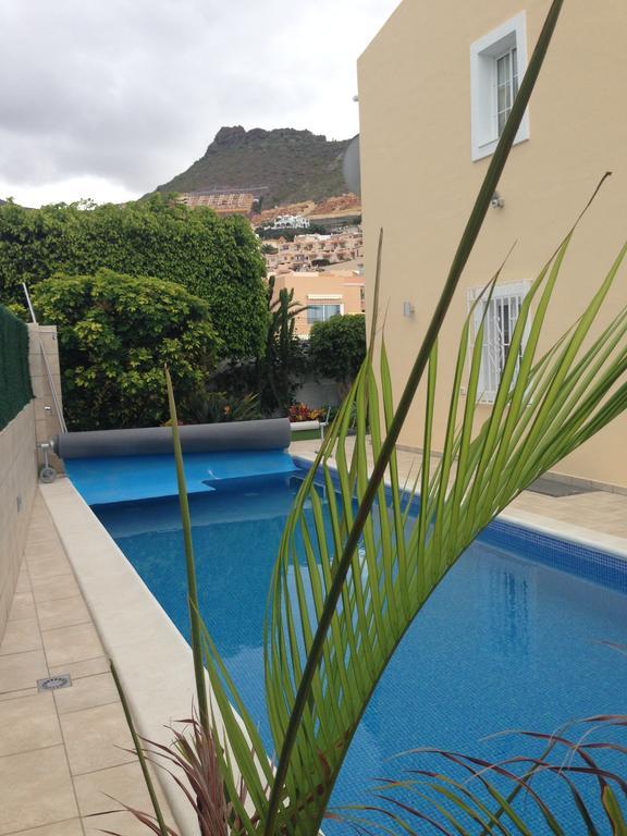 Villa Parque Del Conde, Ocean View Адехе Стая снимка