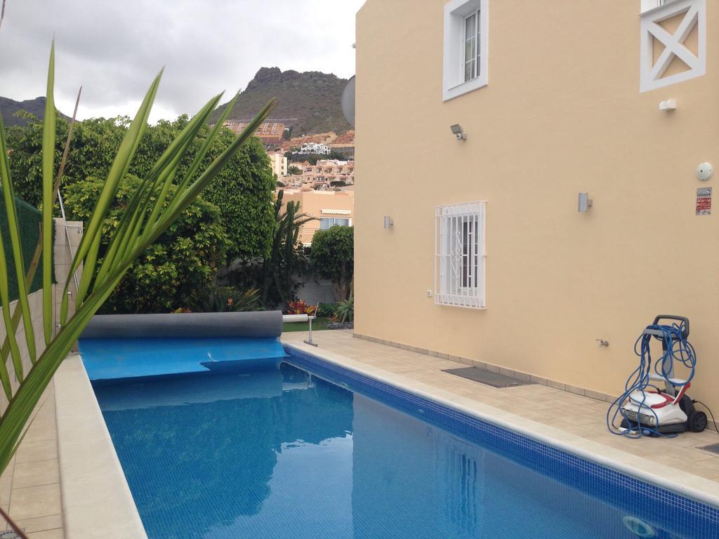 Villa Parque Del Conde, Ocean View Адехе Екстериор снимка