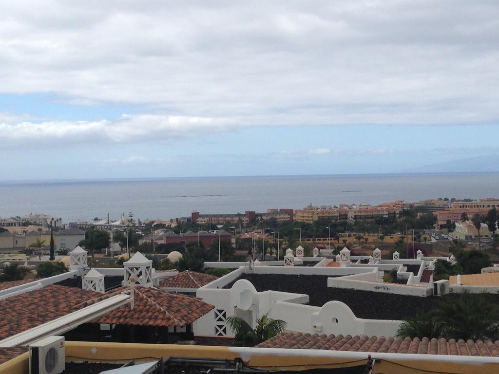 Villa Parque Del Conde, Ocean View Адехе Екстериор снимка
