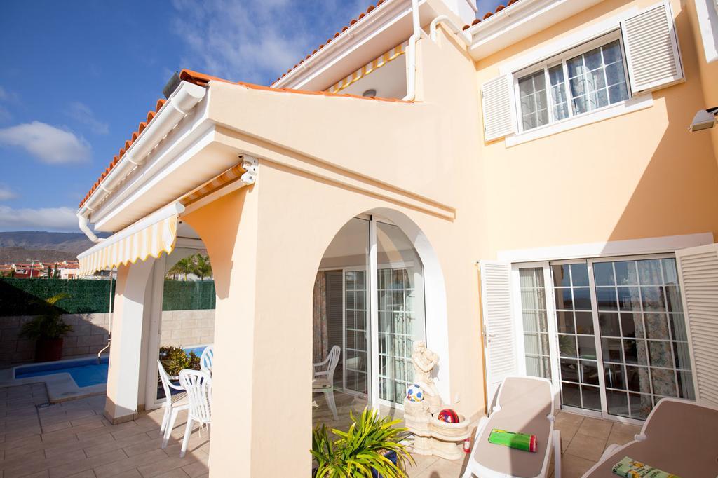 Villa Parque Del Conde, Ocean View Адехе Екстериор снимка